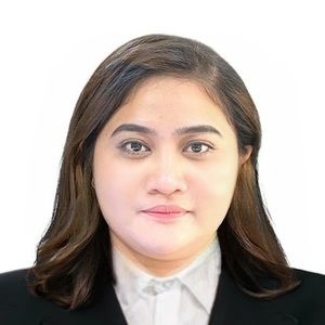 Meet your Posher, Suzette